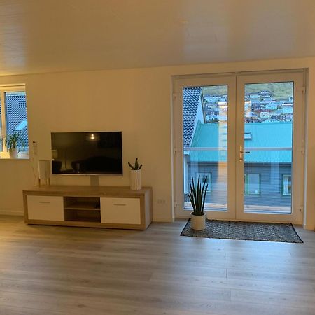 Spacious Apartment On N.P.Gota 8A, Klaksvik Luaran gambar